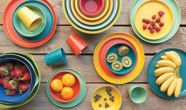 ผงเมลามีนสำหรับใช้บนโต๊ะอาหารหลากสีสัน